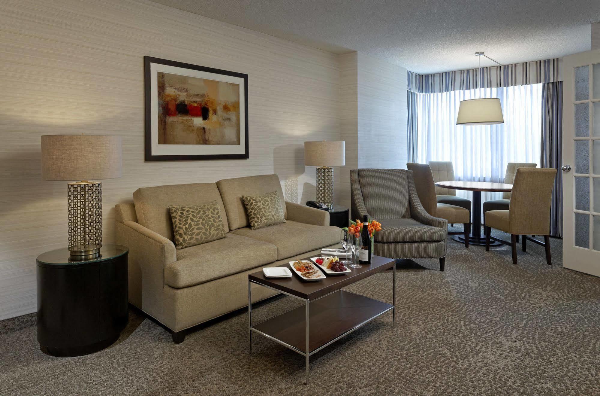 Cambridge Suites Toronto Exterior foto